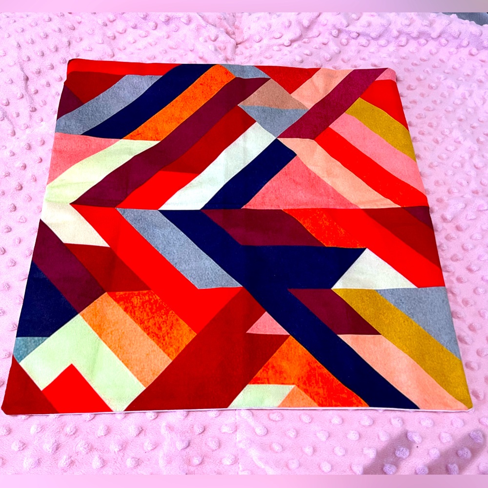 🔆Red Geometric Accent Pillow Cover